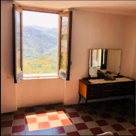 Tra Il Mare E La Montagna The Ligthouse Group Appartamento