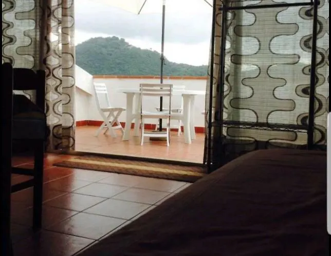 Tra Il Mare E La Montagna The Lighthouse Group דירה בלמונטה קלברו