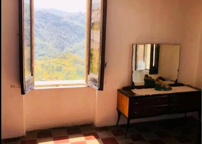 Tra Il Mare E La Montagna The Lighthouse Group דירה